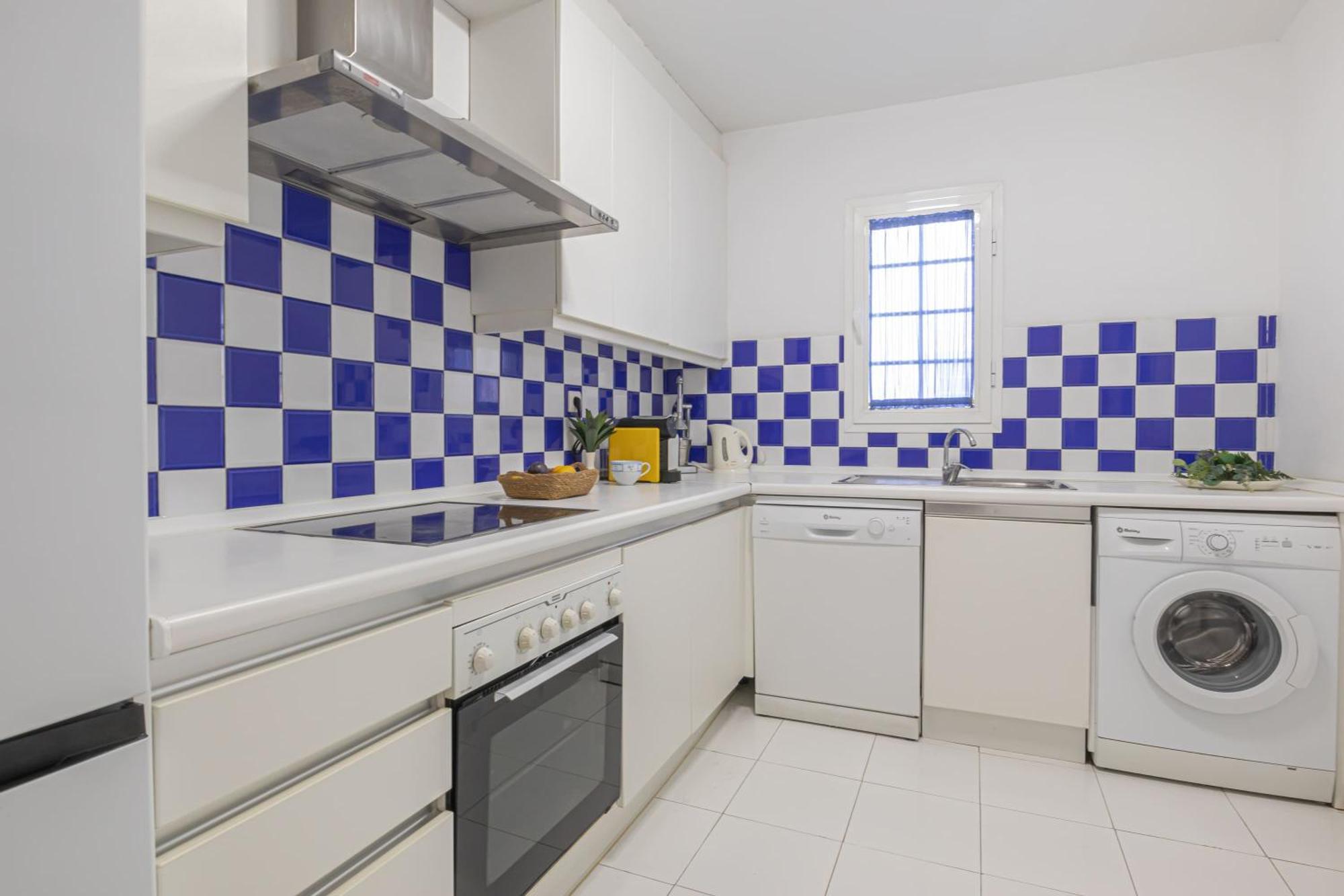 Apartment Sunbeach - Puerto Banus *