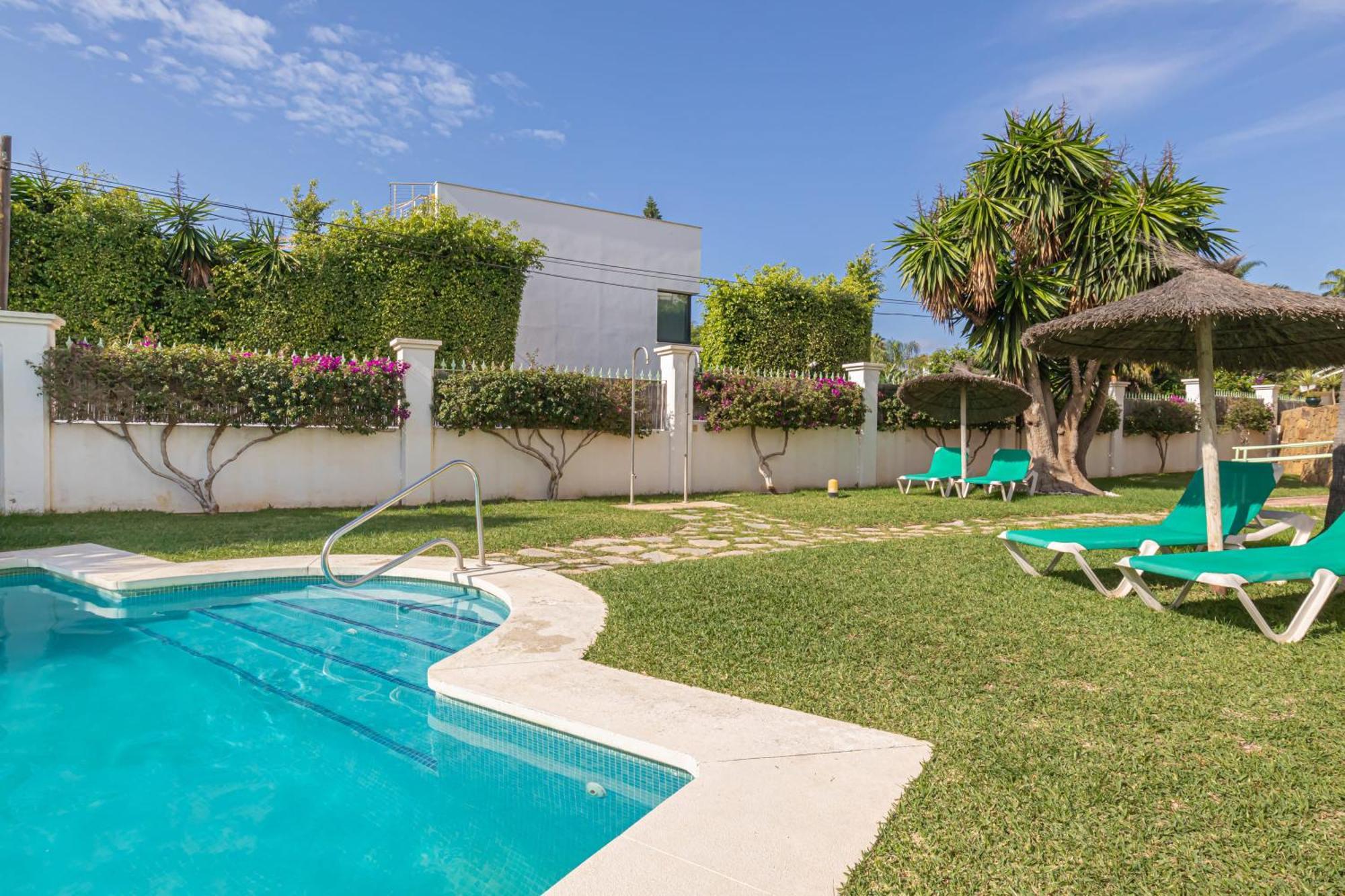 Sunbeach - Puerto Banus Apartment *