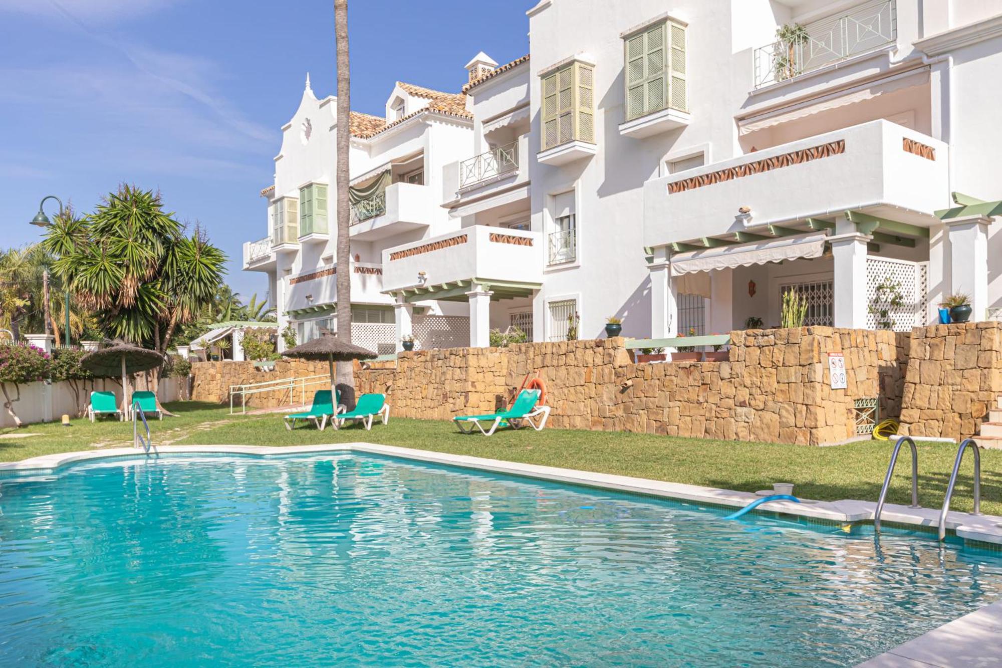 Sunbeach - Puerto Banus